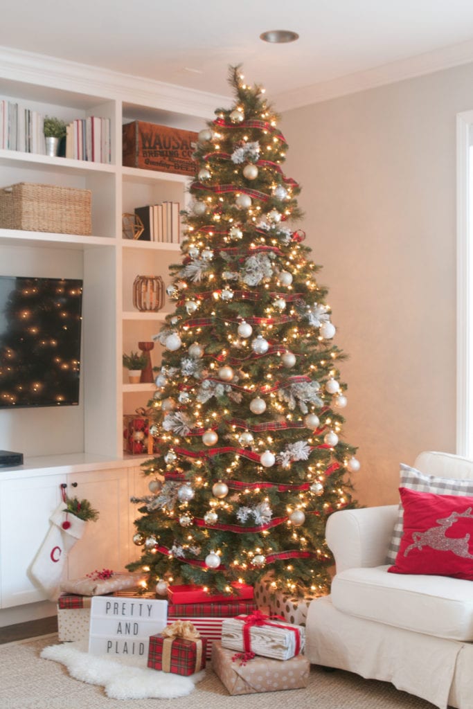 How to Decorate Your Christmas Tree - 10 Ideas - Modern Glam