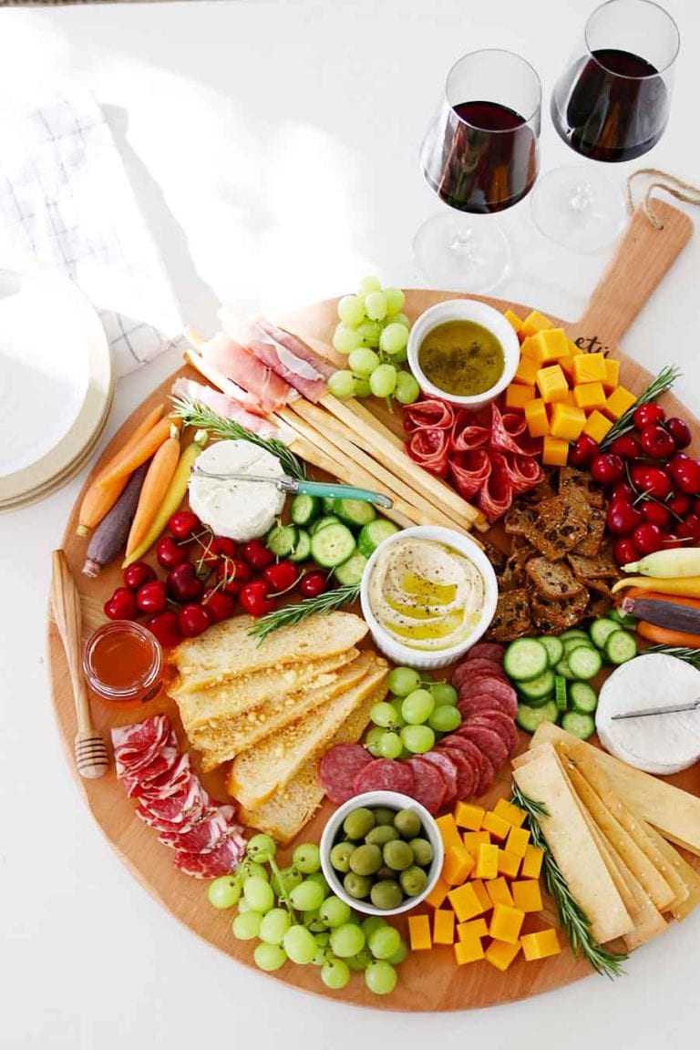 How To Build The Perfect Charcuterie Board - Modern Glam