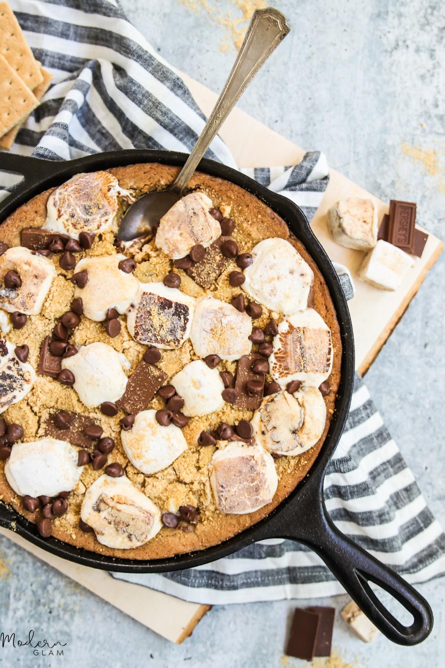 NC Custom: Lodge® and Fresh Beginnings Cookie Mix and Skillet