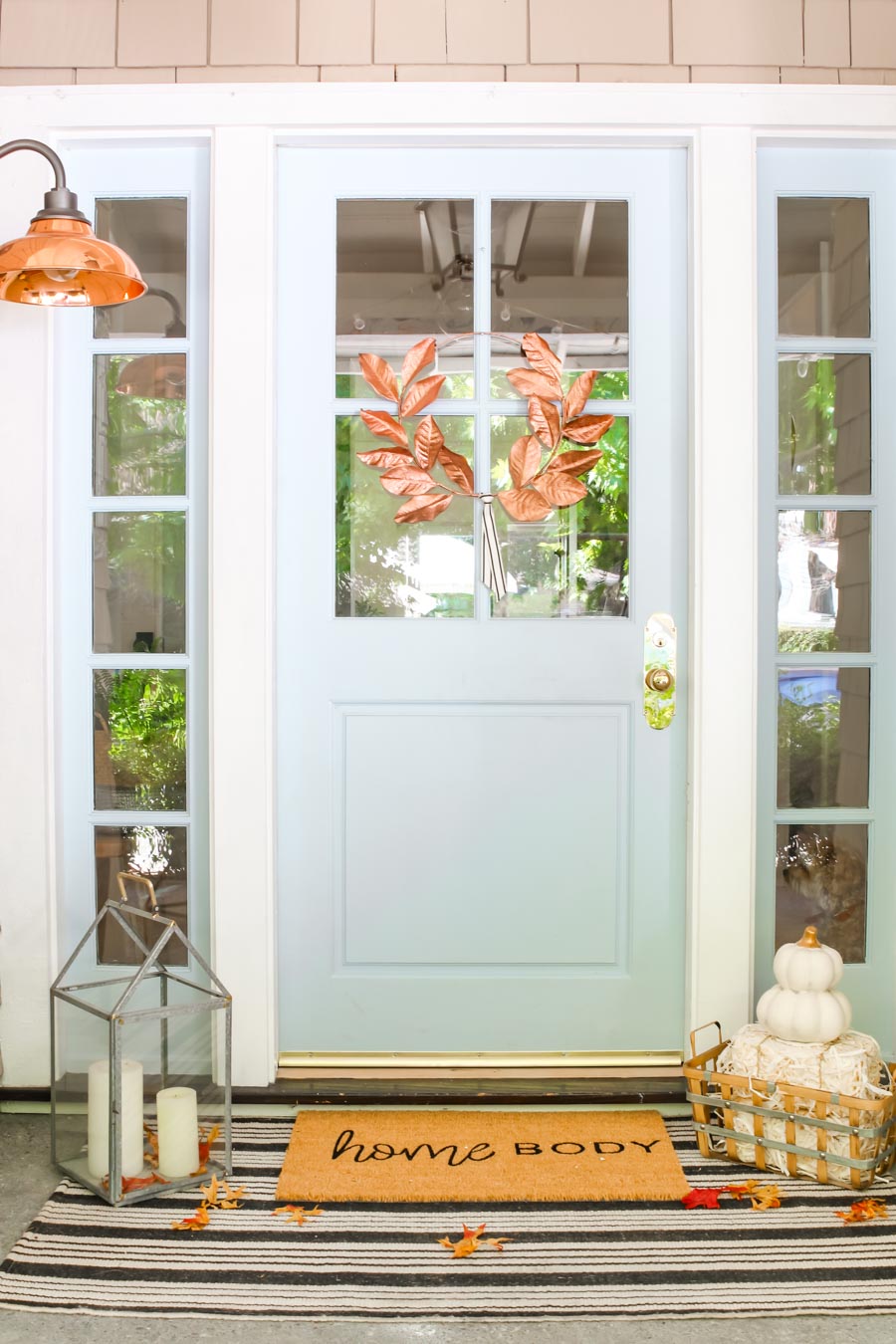 https://www.modern-glam.com/wp-content/uploads/2019/08/DIY-doormat-fall-porch-1-2.jpg