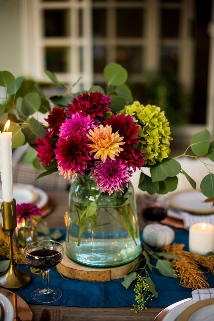 Outdoor Fall Tablescape - An Autumn Harvest Table - Modern Glam