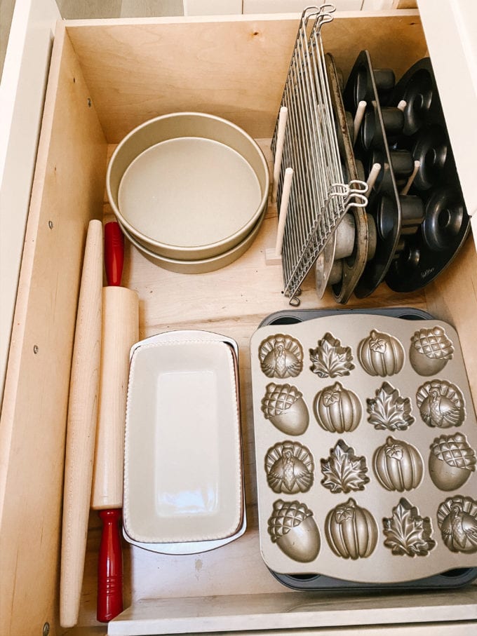 How To Organize Kitchen Drawers - Modern Glam - Interiors