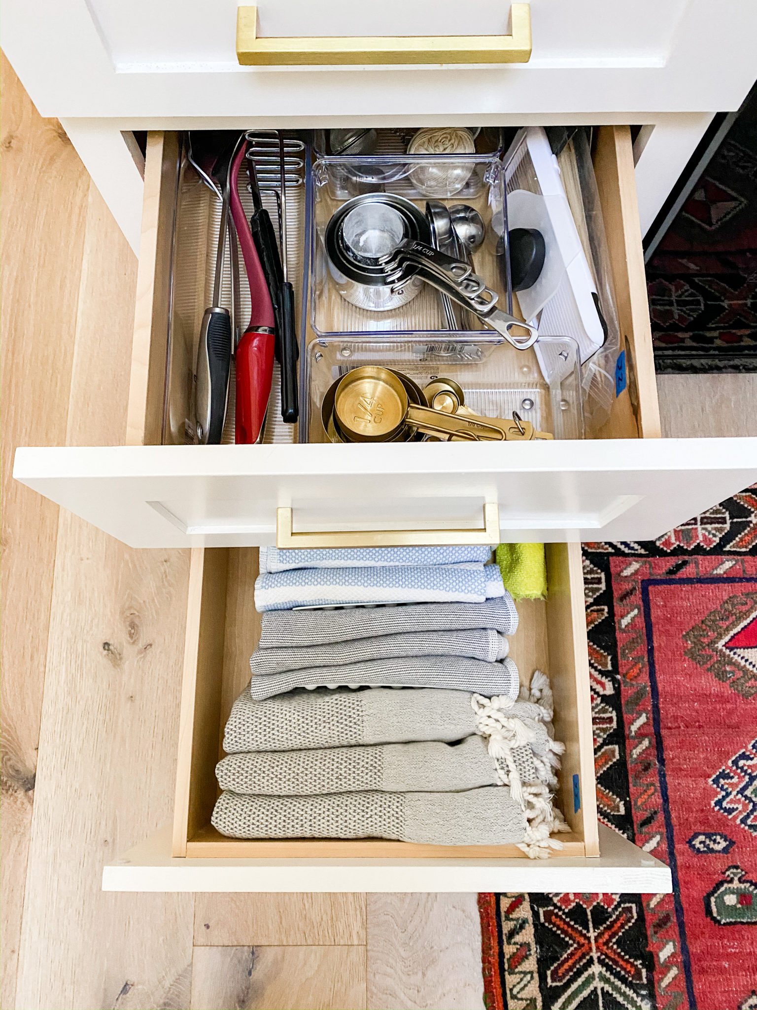 Best Ways To Line Kitchen Drawers - The Organized Mama