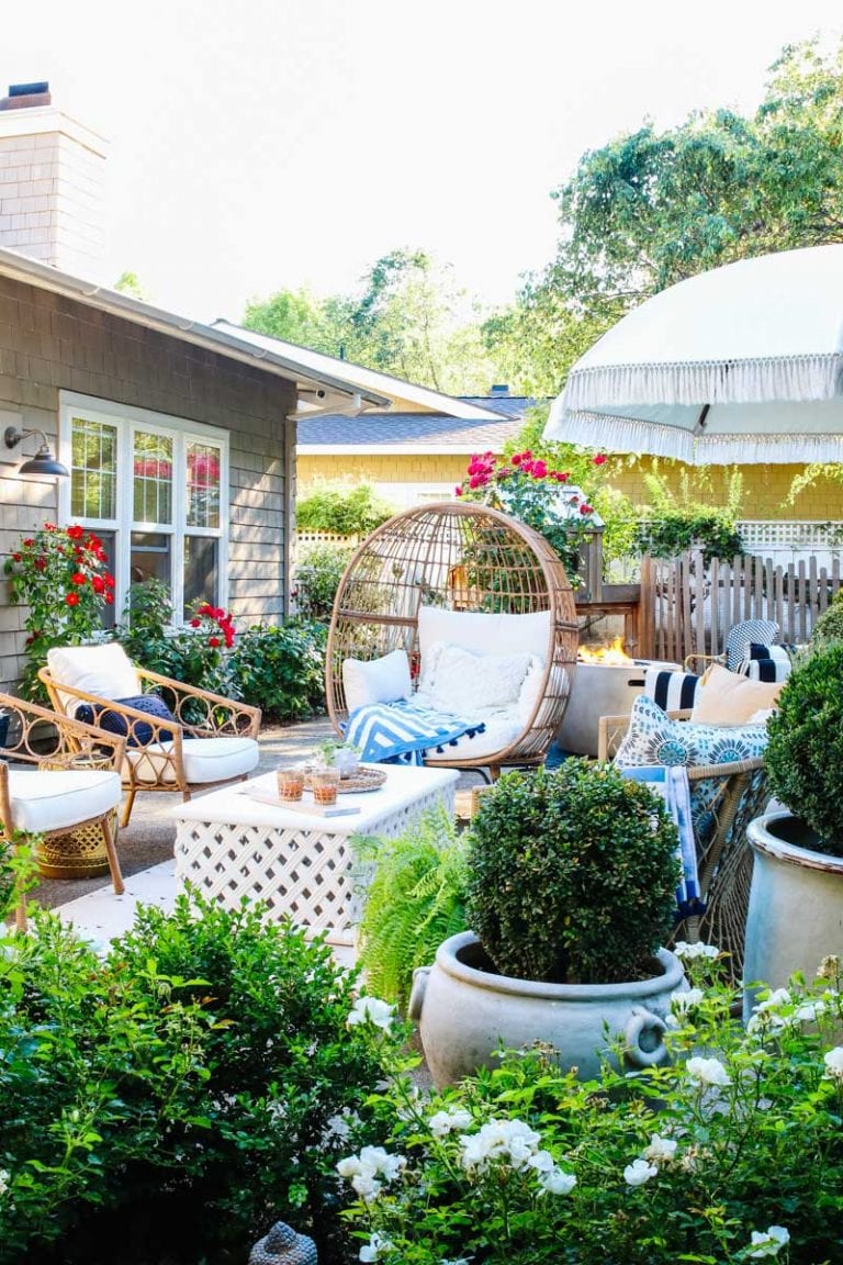 How To Create An Outdoor Room That Feels Like An Extension of Your Home ...