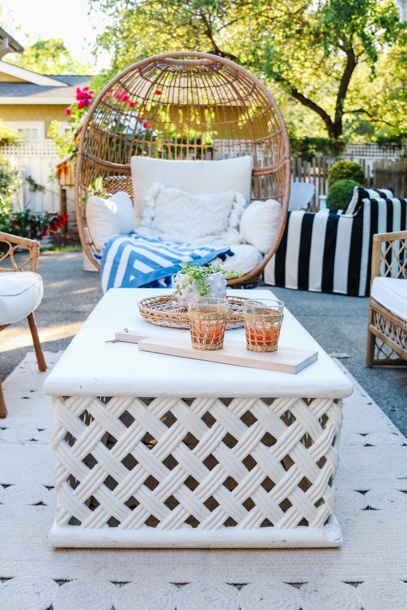 How to Create an Outdoor Room